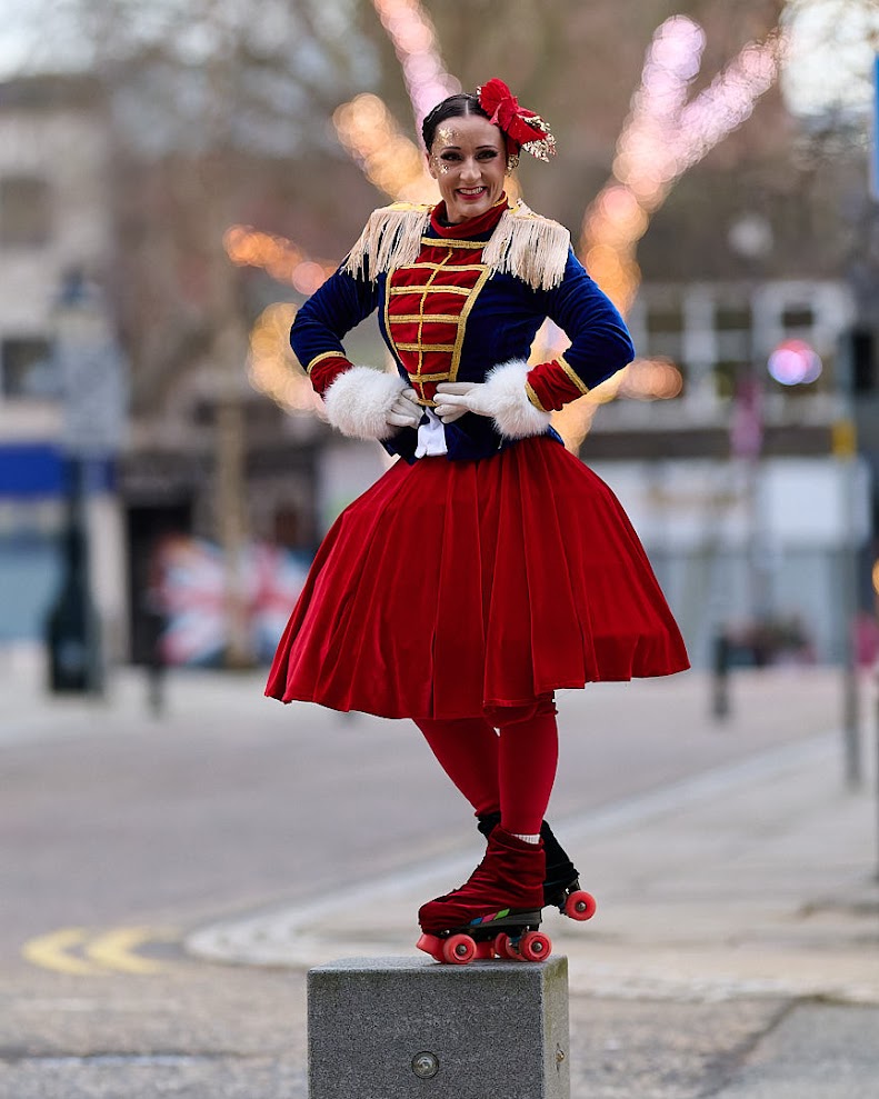 Festive Rollerskaters